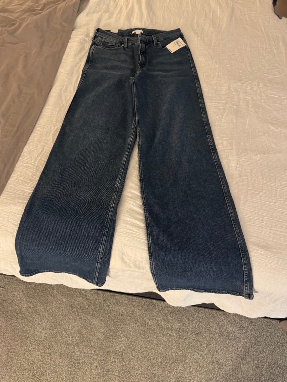 Good American Good Skate Wide Leg Jeans in Indigo 062 Size 6 - Picture 3 of 5
